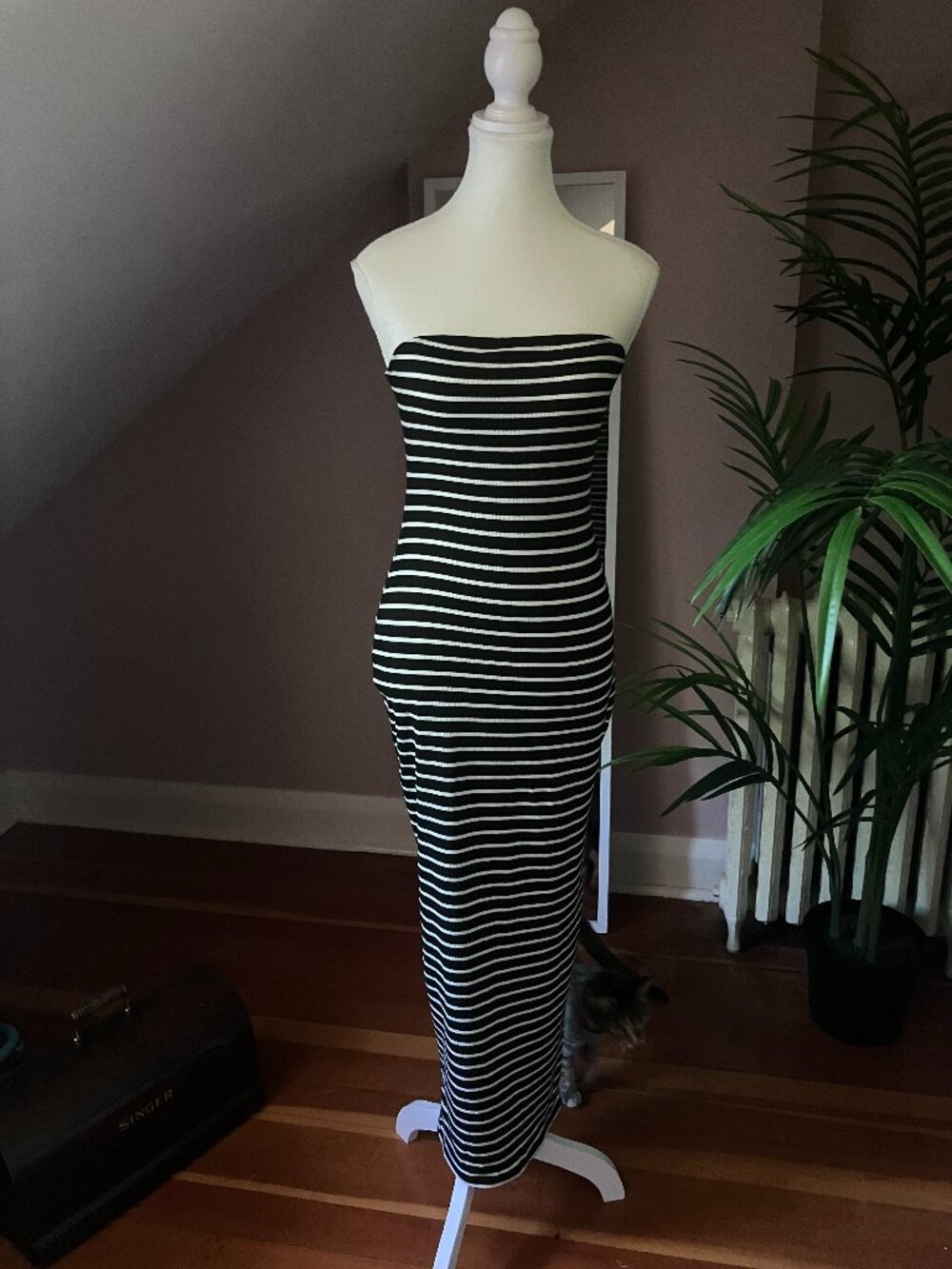 Striped stretchy ribbed bodycon dress black & white maxi long fitted body skim